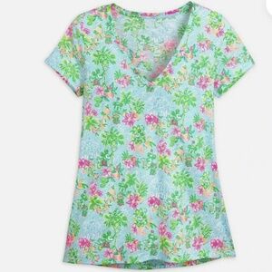 Lilly Pulitzer x Disney Parks Etta V-Neck Shirt XL